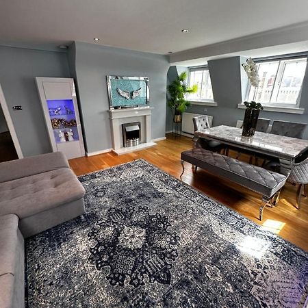 One Bedroom Flat In Chelsea ลอนดอน ภายนอก รูปภาพ