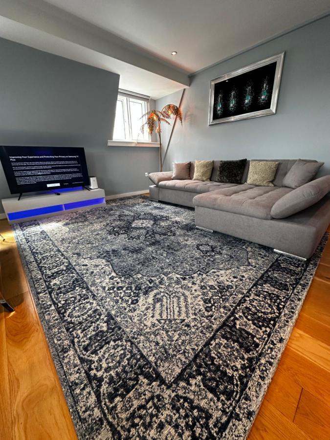 One Bedroom Flat In Chelsea ลอนดอน ภายนอก รูปภาพ